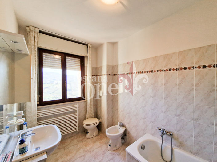 Image No.20-2 Bed Apartment for sale