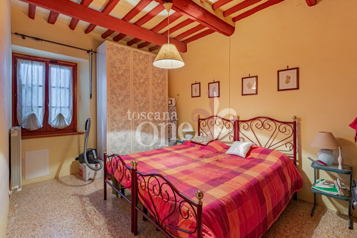 Image No.18-4 Bed House for sale