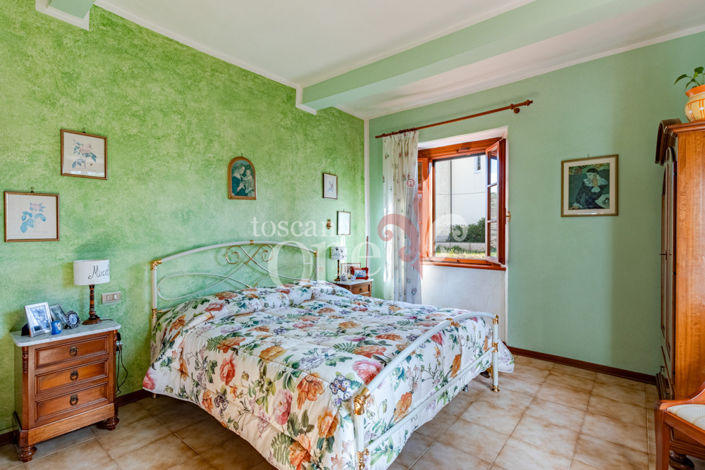 Image No.22-4 Bed House for sale