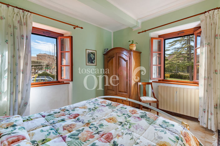 Image No.27-4 Bed House for sale