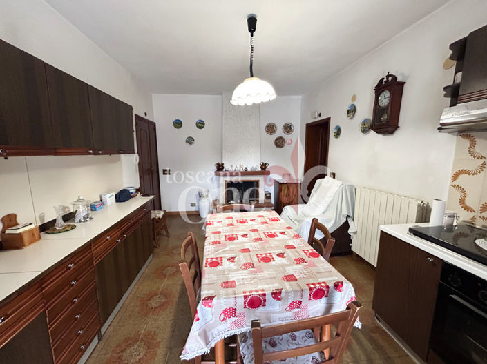 Image No.8-Appartement de 2 chambres à vendre à Pomarance