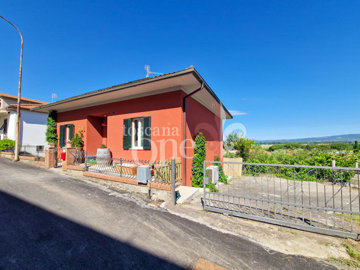 1 - Roccastrada, House