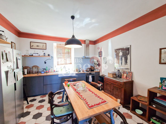 Image No.5-2 Bed House for sale