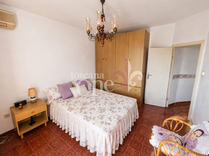 Image No.6-3 Bed House for sale