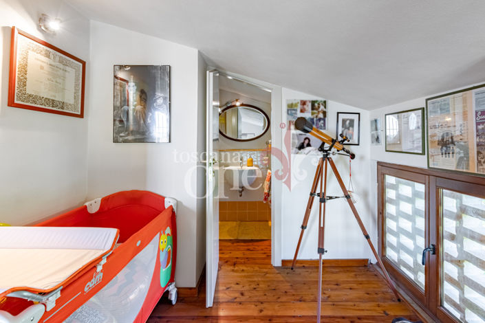 Image No.18-3 Bed House for sale