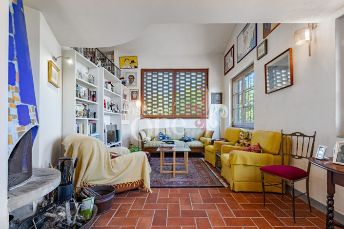 Image No.3-3 Bed House for sale