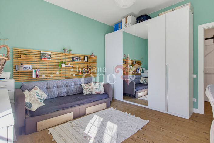 Image No.12-2 Bed Apartment for sale