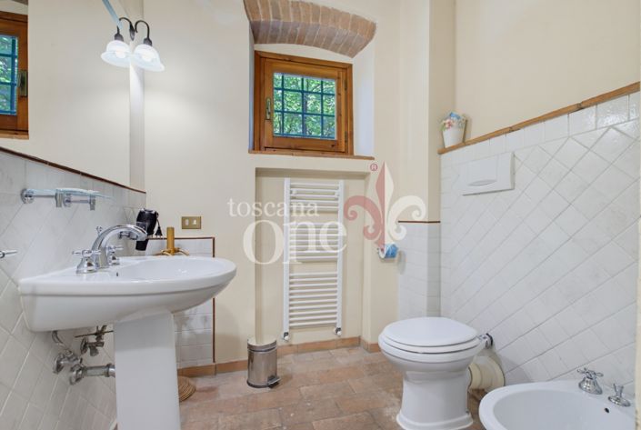 Image No.20-2 Bed Apartment for sale