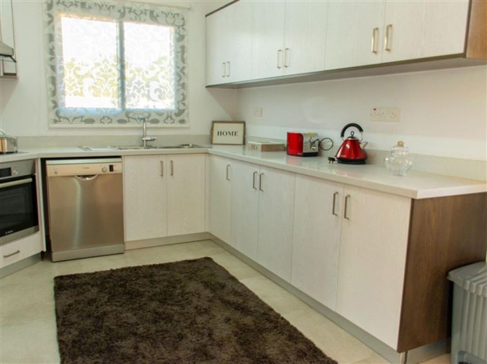 Image No.5-3 Bed House for sale