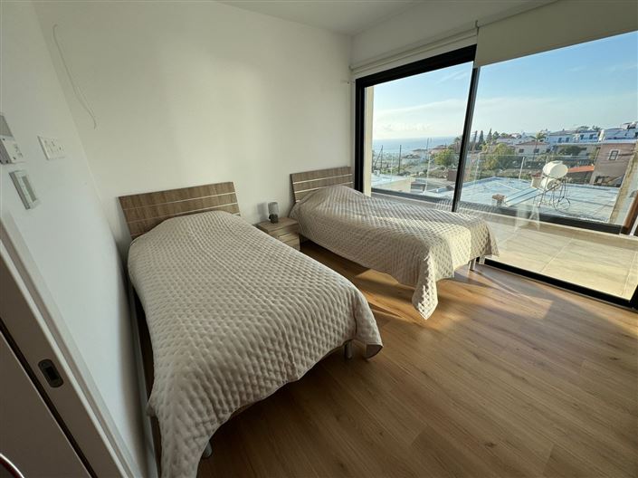 Image No.14-3 Bed Penthouse for sale