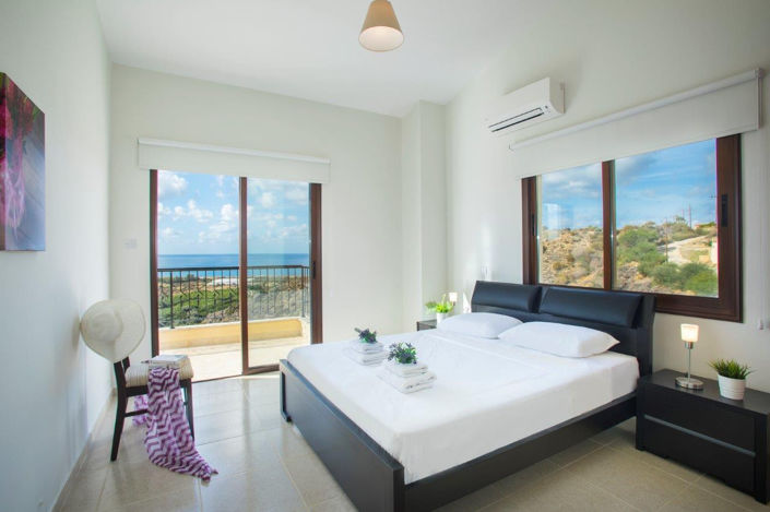 Image No.12-4 Bed House for sale