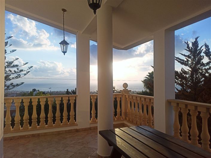 Image No.11-3 Bed House for sale