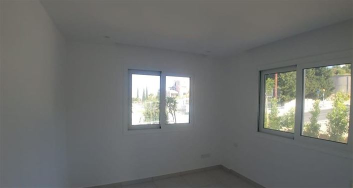 Image No.9-3 Bed Apartment for sale