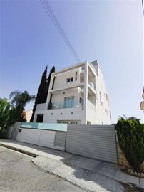 1 - Agios Athanasios, Maison