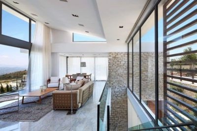 cd8564d7-d8b2-46b4-a106-808a95566864