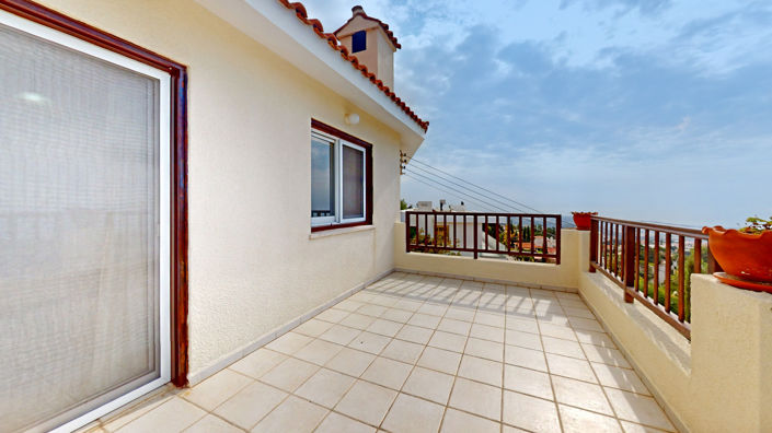 Image No.25-5 Bed House for sale