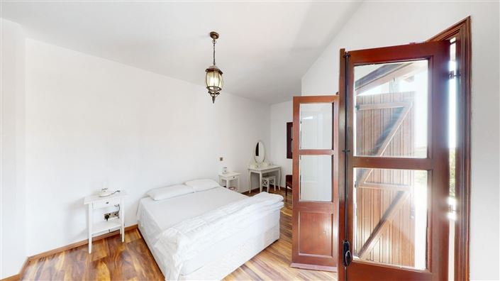 Image No.7-3 Bed House for sale