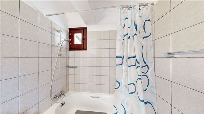 Image No.9-3 Bed House for sale