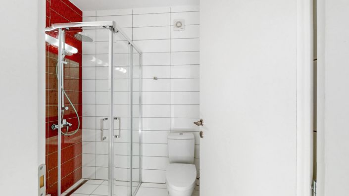 Image No.12-5 Bed House for sale