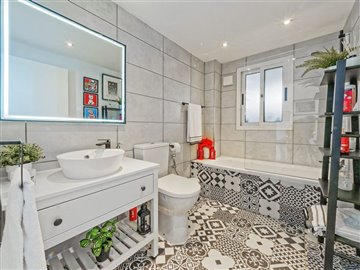 4e4faa98-955d-42e7-9d90-78d7bc882d3d