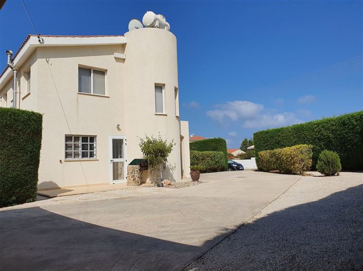 Image No.16-3 Bed House for sale