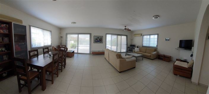 Image No.2-3 Bed House for sale