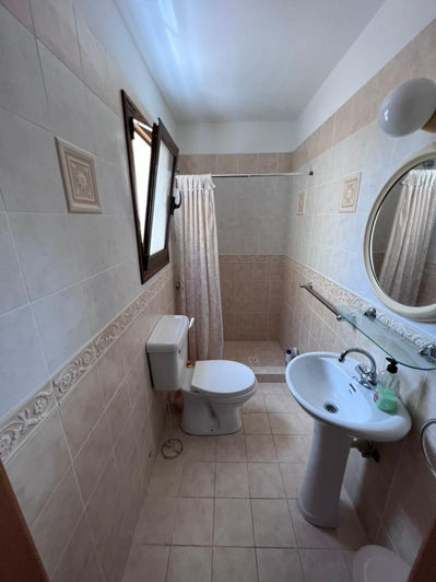 Image No.17-4 Bed House for sale