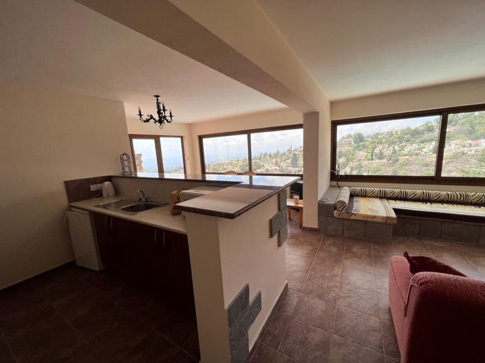 Image No.19-4 Bed House for sale