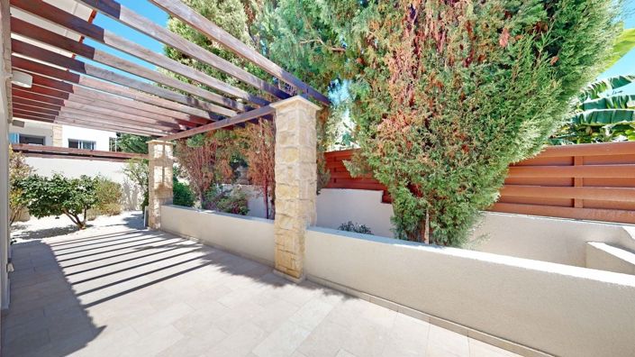 Image No.20-4 Bed House for sale