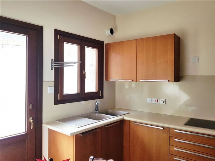 Image No.5-3 Bed House for sale