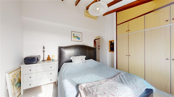 Image No.23-6 Bed House for sale