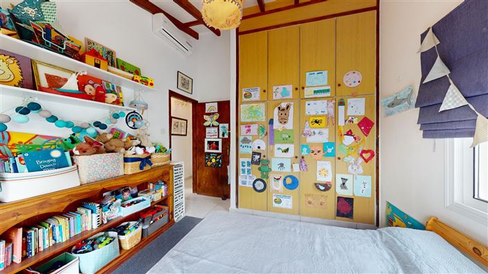 Image No.28-6 Bed House for sale