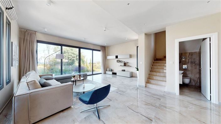 Image No.2-3 Bed House for sale