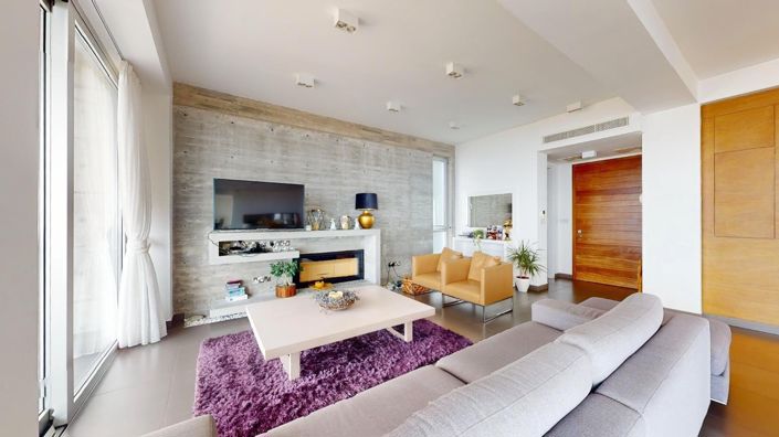 Image No.2-5 Bed House for sale