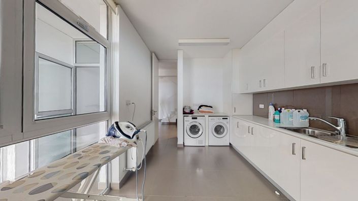 Image No.23-5 Bed House for sale