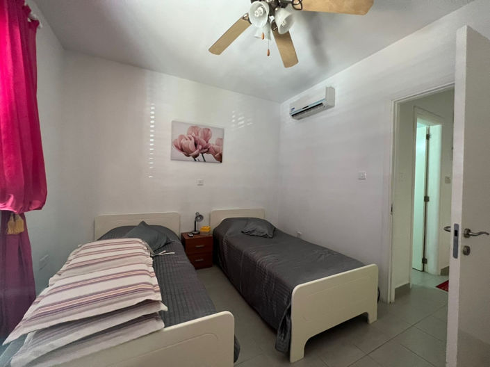 Image No.7-2 Bed House for sale