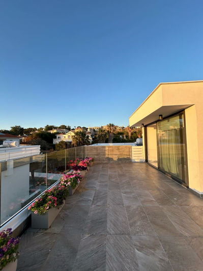 Image No.14-4 Bed House for sale