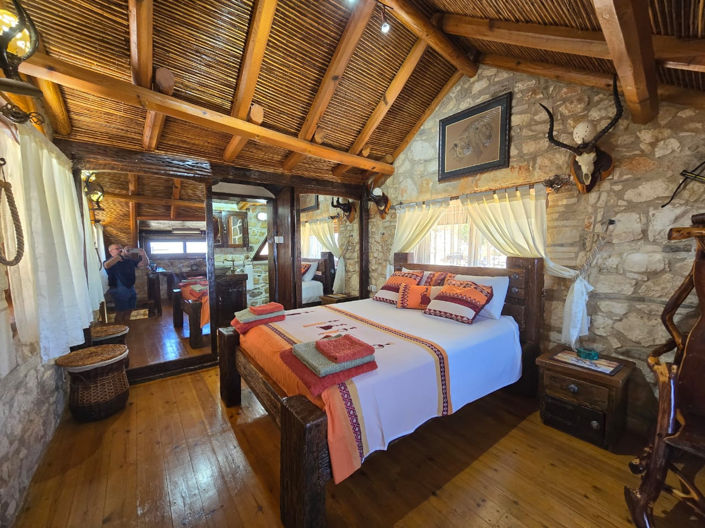 Image No.10-7 Bed House for sale