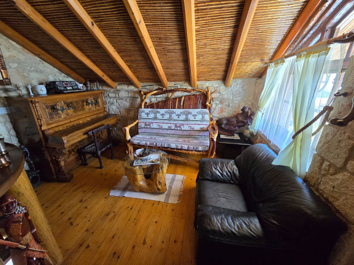 Image No.23-7 Bed House for sale