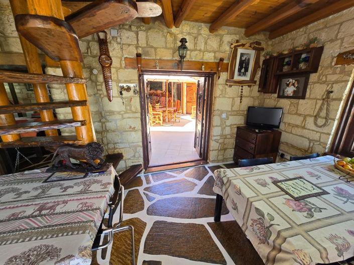 Image No.30-7 Bed House for sale