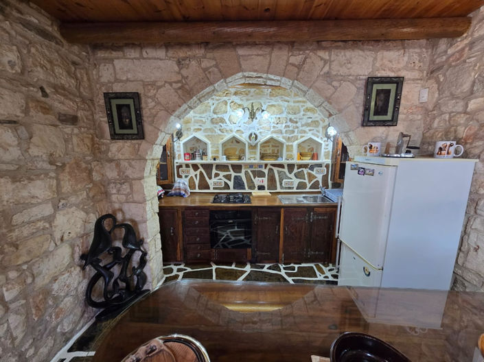 Image No.6-7 Bed House for sale