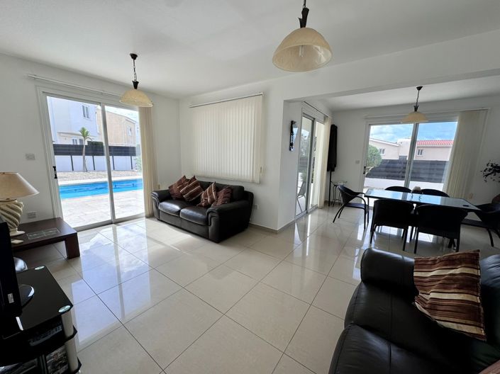 Image No.4-Maison de 3 chambres à vendre à Tala