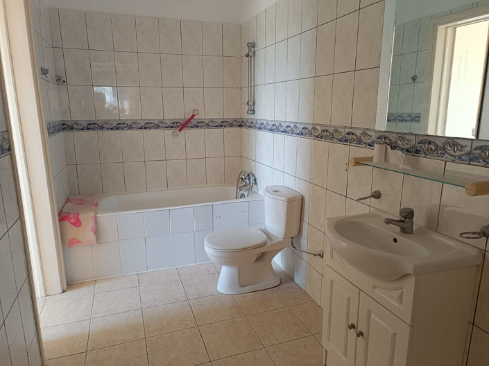 Image No.14-Appartement de 3 chambres à vendre à Empa