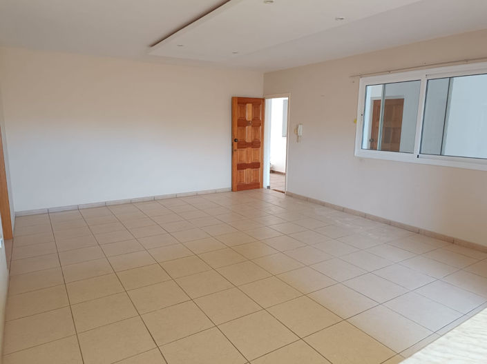 Image No.2-Appartement de 3 chambres à vendre à Empa