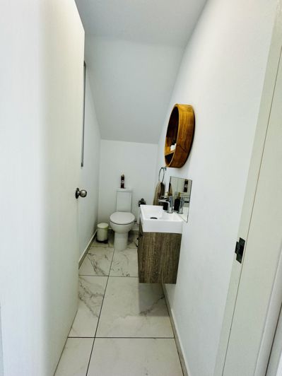 Image No.5-3 Bed House for sale