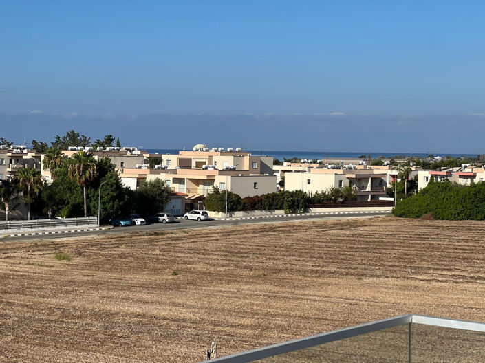 Image No.16-3 Bed House for sale