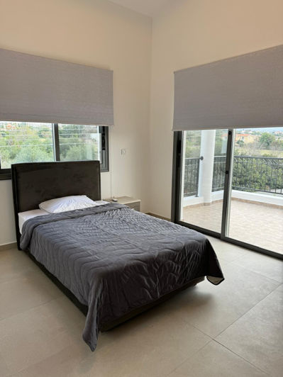 Image No.15-5 Bed House for sale