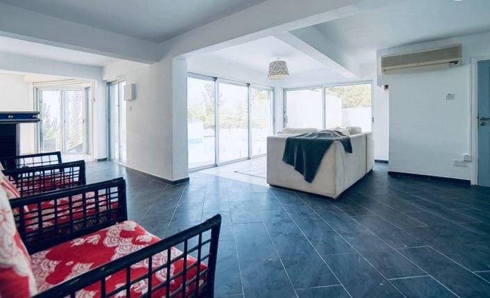 Image No.22-5 Bed House for sale