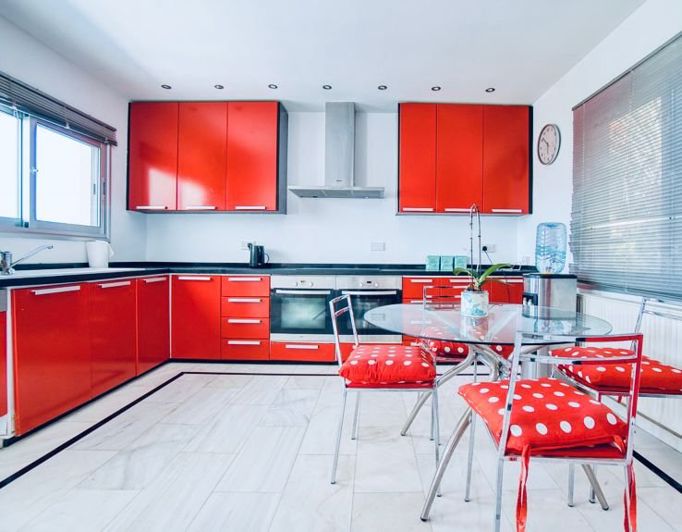 Image No.3-5 Bed House for sale