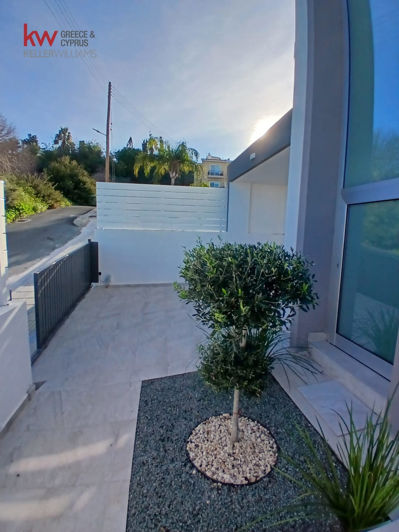 Image No.19-3 Bed House for sale